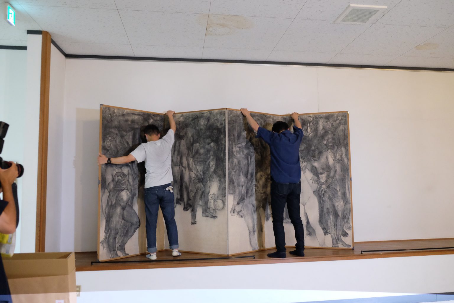 ghosts-part-i-of-the-hiroshima-panels-returned-to-the-gallery-maruki
